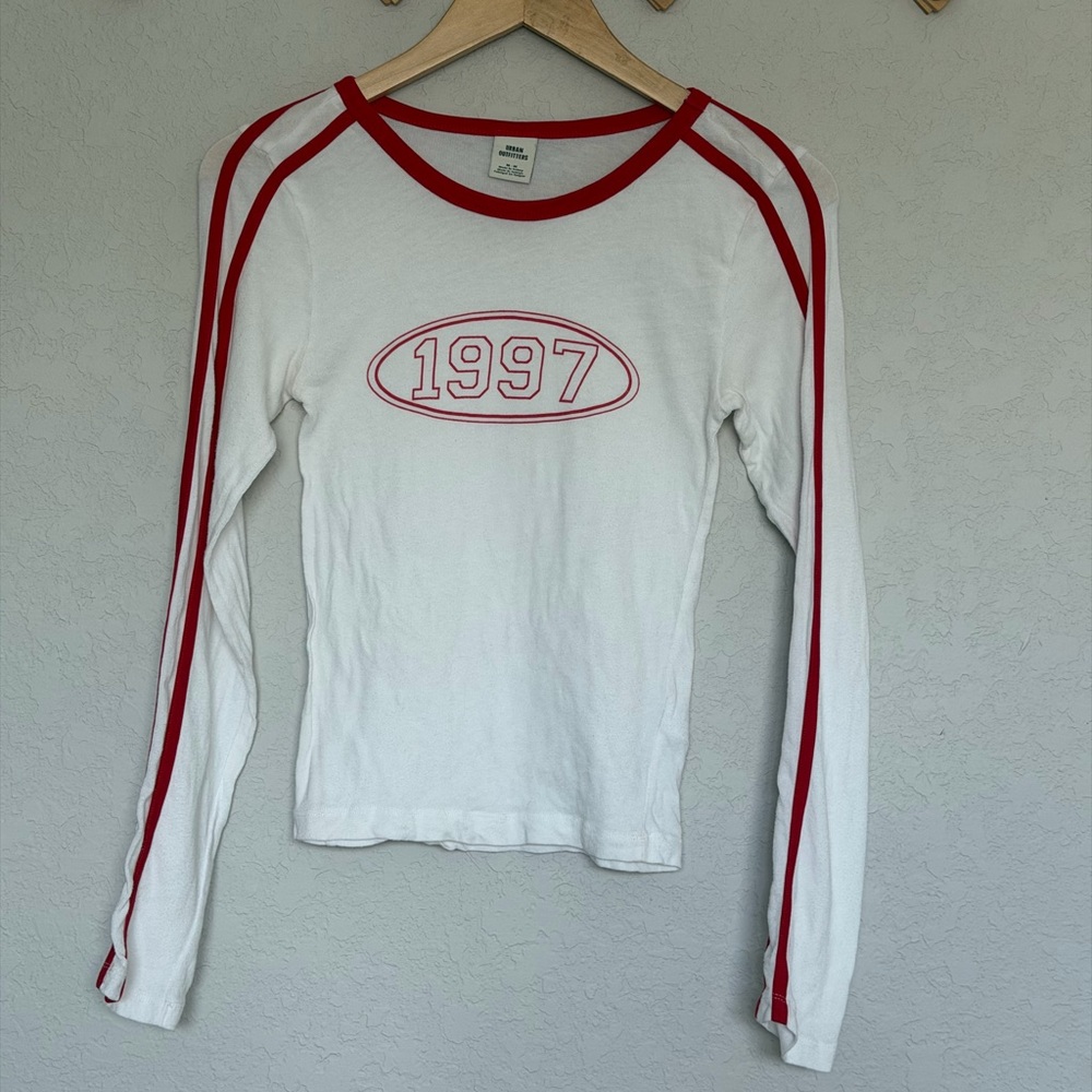 UO Red & White Long Sleeve Graphic Tee Vintage/Retro 90’s Inspired